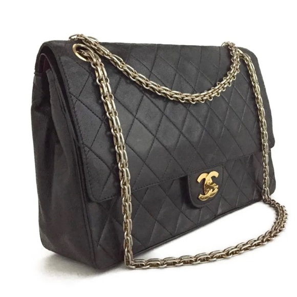CHANEL Double Flap 27 Quilted CC Logo Lambskin Chain Shoulder Bag - Picture 4 of 17